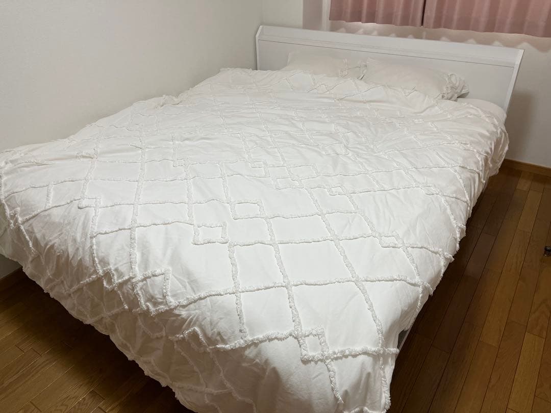 2024年購入 クイーンサイズ ベットフレーム+マットレス(ニトリ)