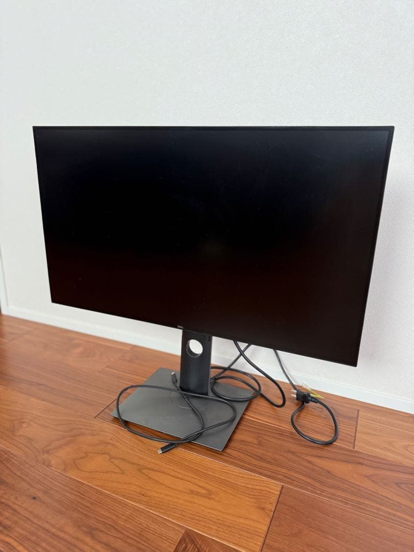 Dell 4Kモニタ U3219Q 31.5インチ