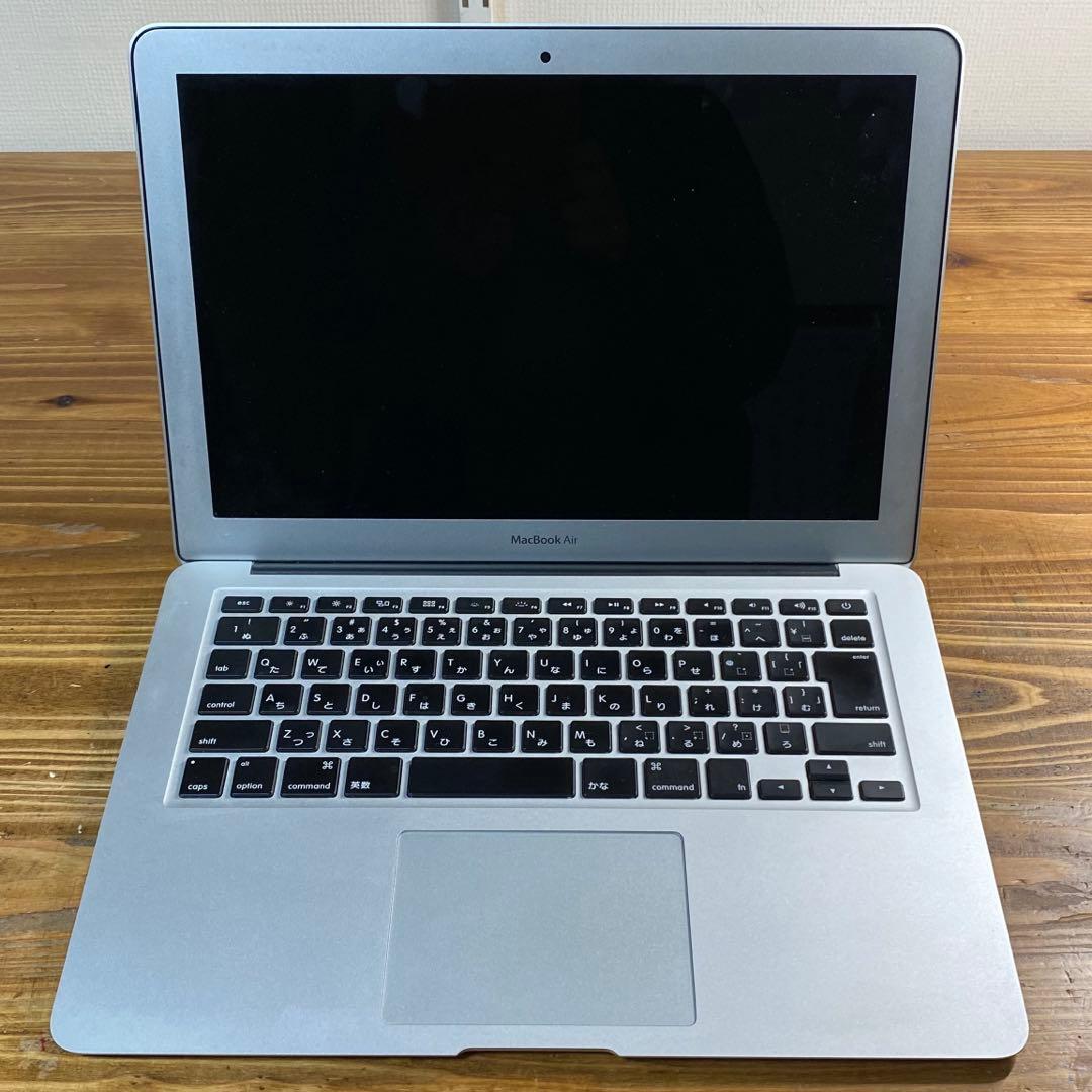 MacBook Air 2015 13インチ 128GB 初期化済 充電器付