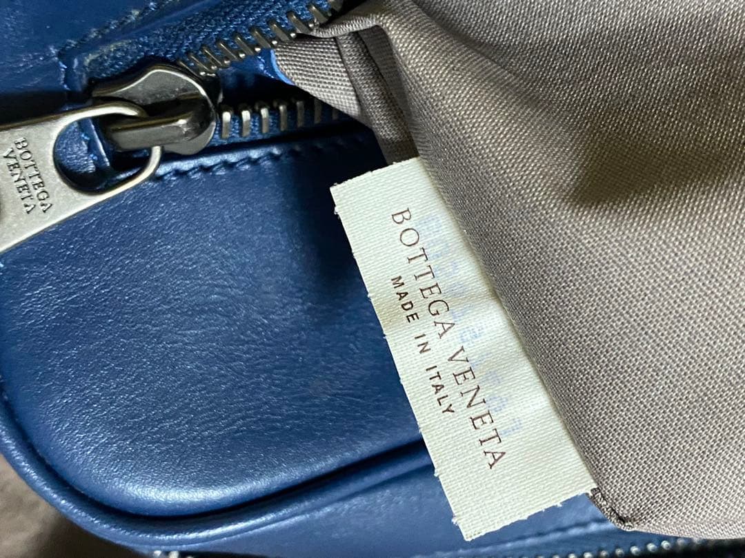 極美品　BOTTEGA Veneta メンズショルダーバッグ