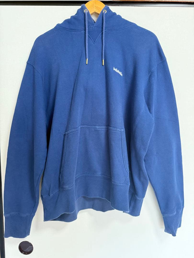 ballaholic ネイビー フード付きスウェット