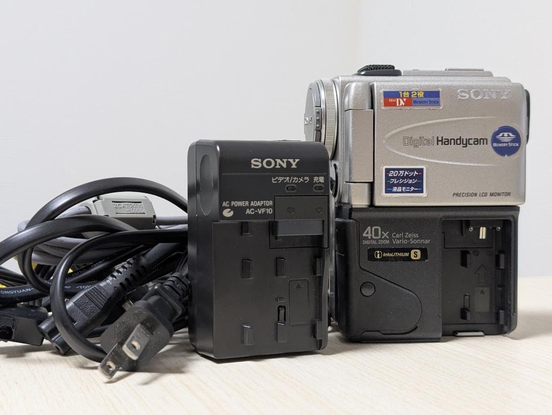 SONY DCR-PC3 MiniDVビデオカメラ