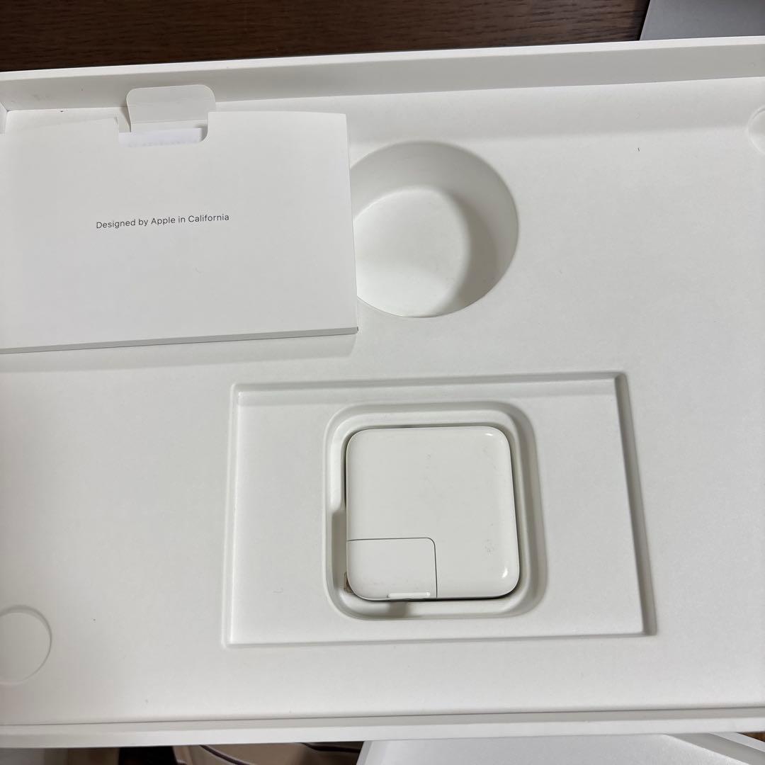 Apple MacBook Air 2020 M1チップ
