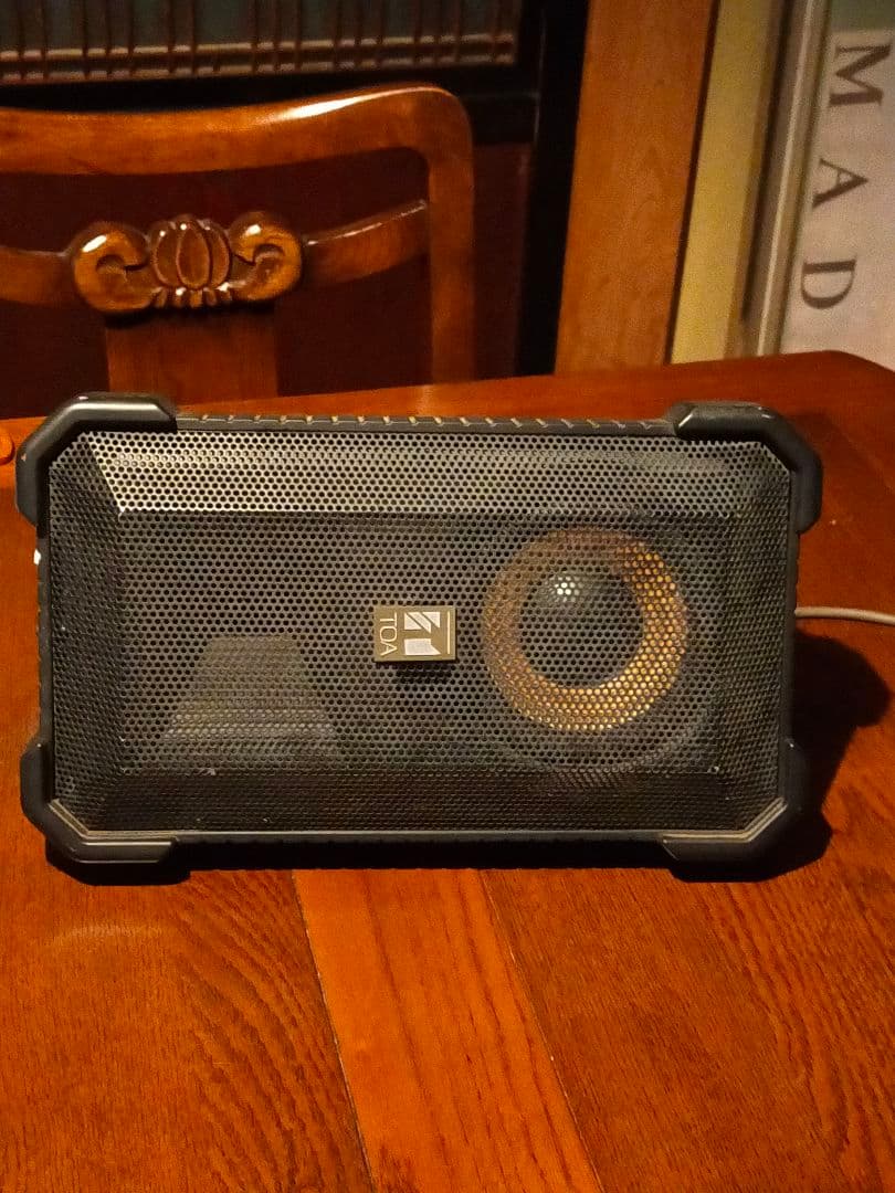 スピーカー・ウーファー TOA SPEAKER SYSTEM model BS-20W