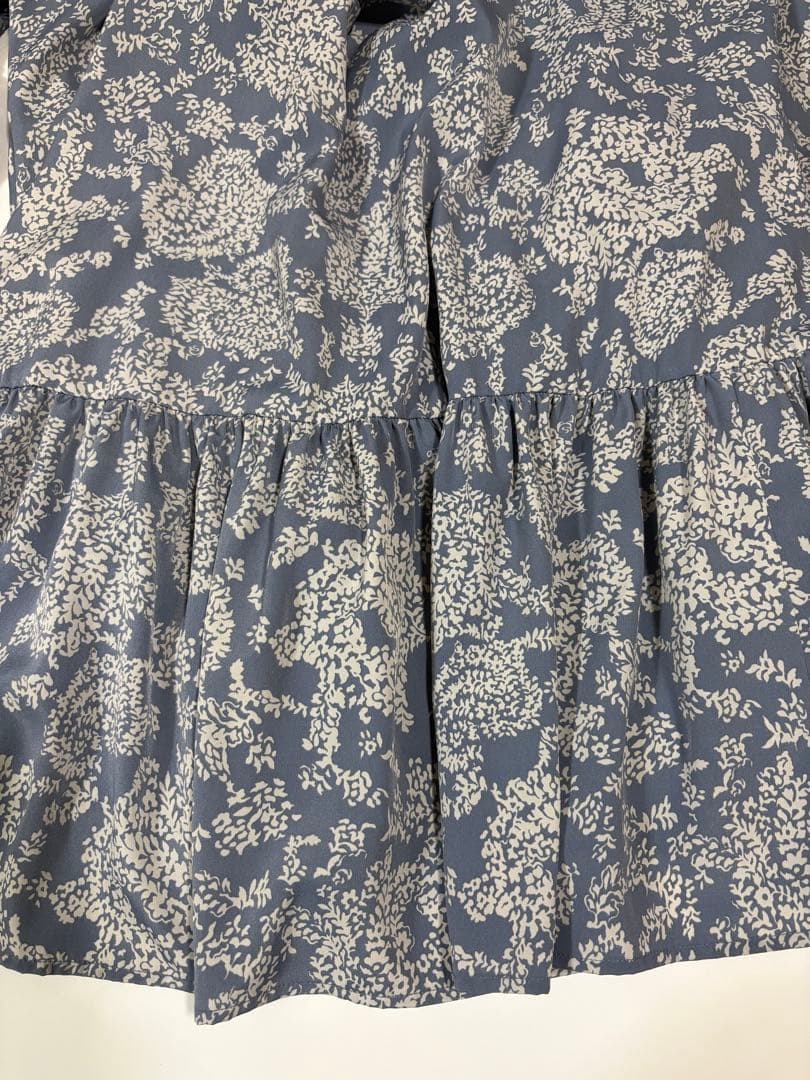 ワンピース Herlipto Winter Floral Long-sleeve Dress