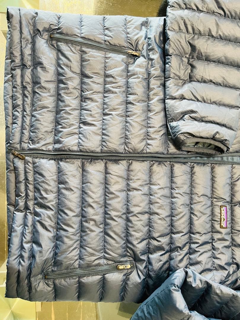 Patagonia ダウンスウェーター ダークブルー　Ｌ　size 美品