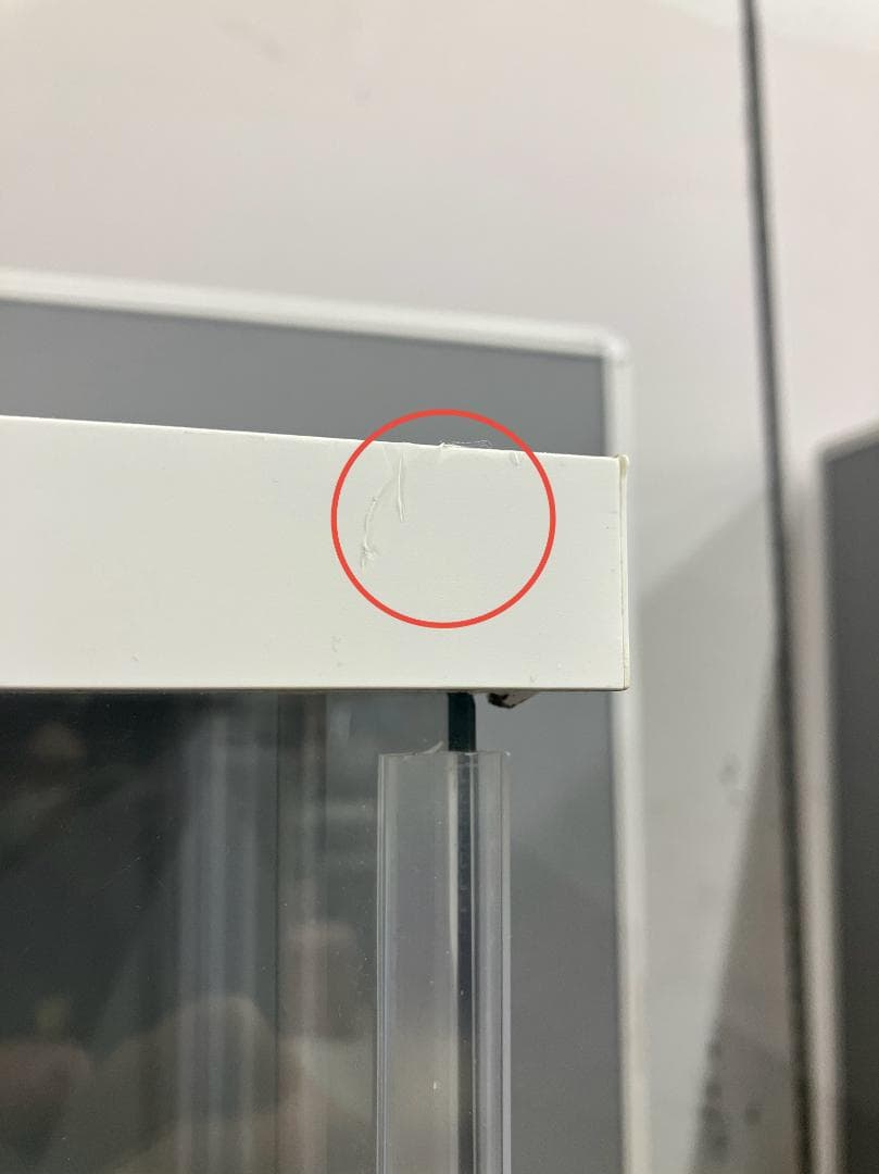 IKEA ガラスショーケース 飾り棚 DETOLF ホワイト②