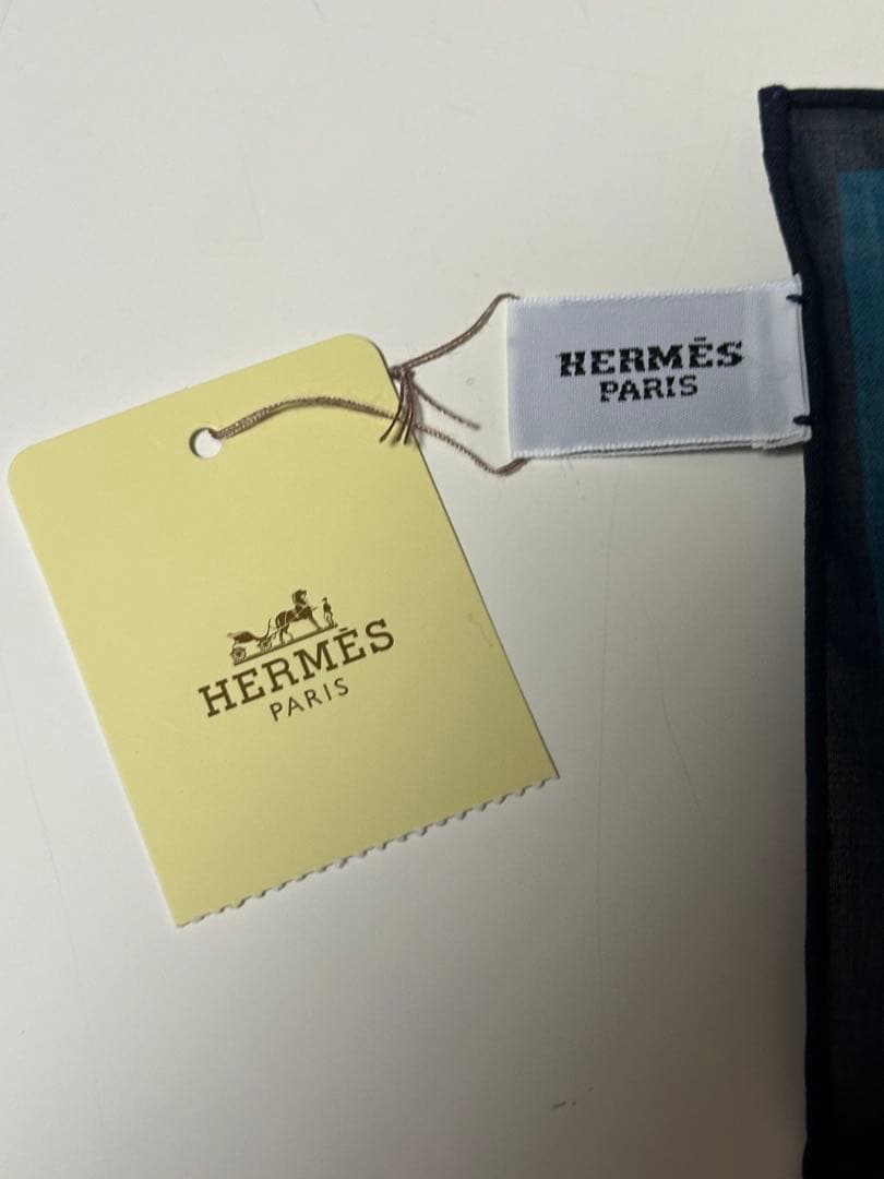 新品タグ付き HERMES 自転車デザイン ハンカチ 箱 ショッパー袋 リボン付