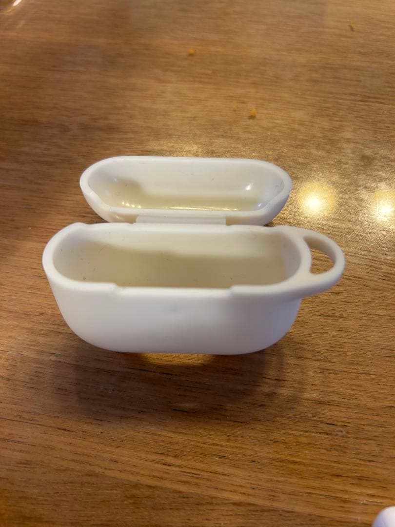AirPods Pro 第1世代（シリコンケースのおまけ付）