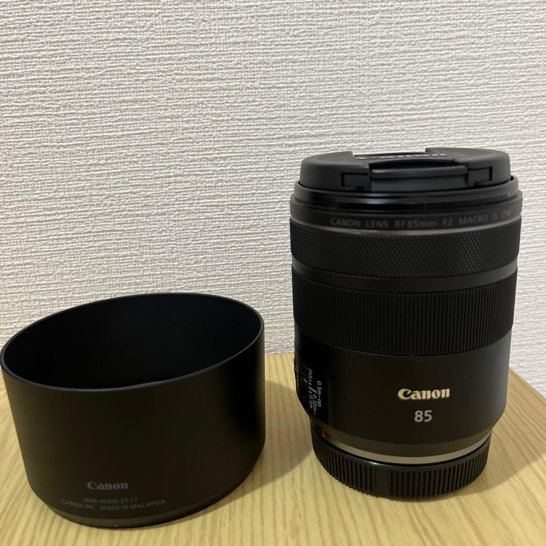 Canon RF85mm F2 MACRO IS STM レンズ