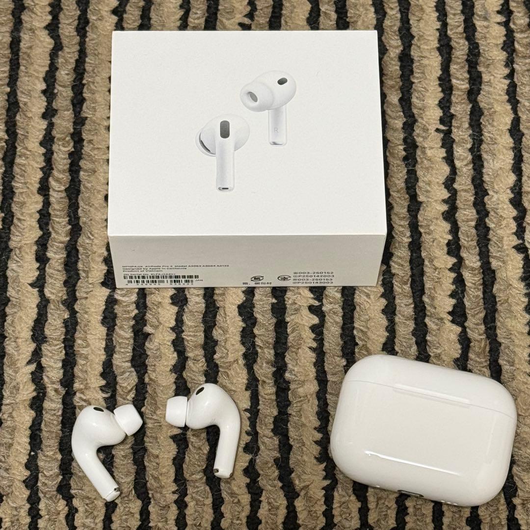 [ケース付き]AirPods Pro 3 本体