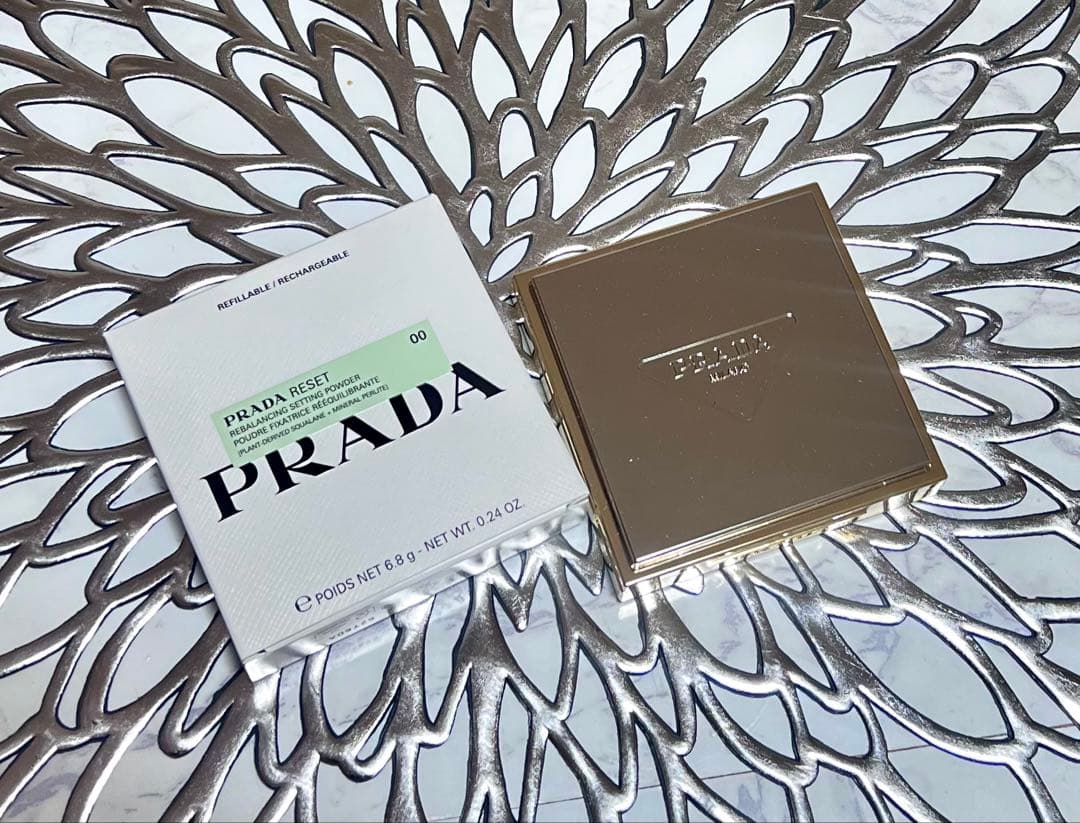 (値下げ)新品★PRADA リセット セッティング パウダー プレストパウダー