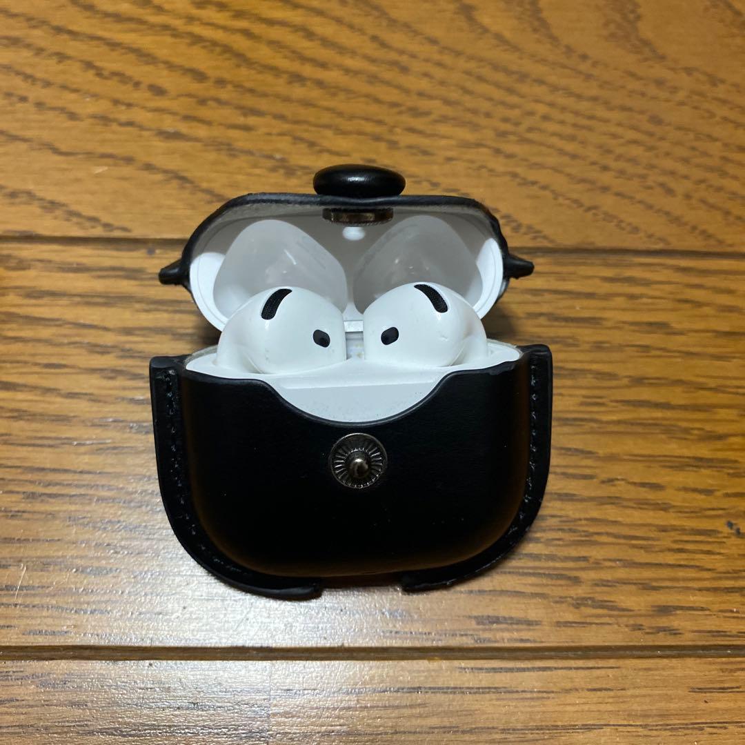 AirPods4 ノイズキャンセリング機能搭載　本革ケース付き