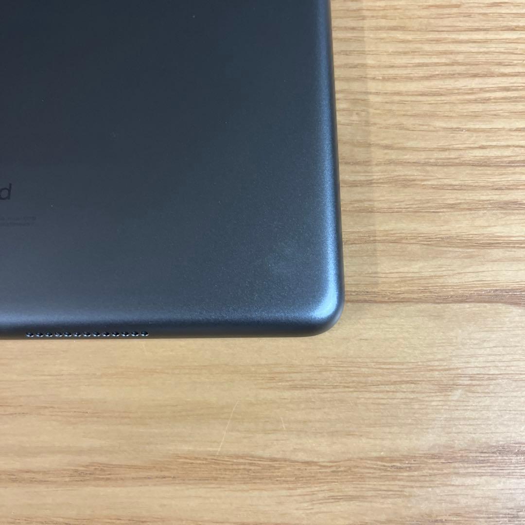iPad (第7世代) 32GB スペースグレー Wi-Fi+Cellular