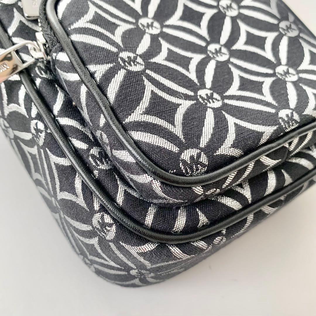 【マイケルコース】ショルダーバッグ　クロスボディバッグ　ブラック　黒　新品未使用