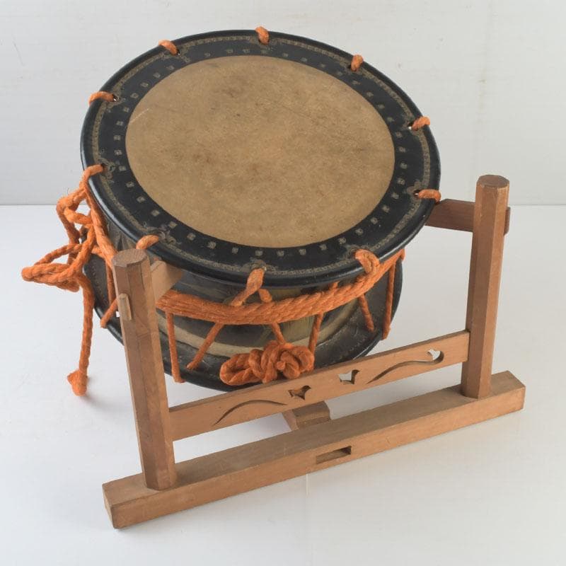 和楽器　和太鼓　締太鼓　梅竹蒔絵胴　台座付　V　9889A
