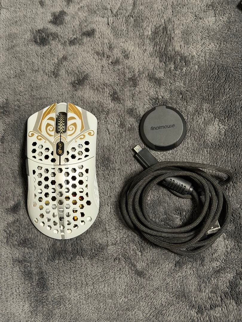 finalmouse zeus M 本体