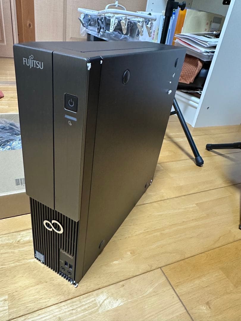 Fujitsu ESPRIMO WD2/W デスクトップPC