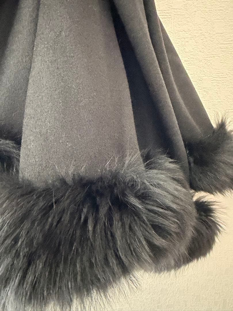SAGA FURS カシミヤ100%　ブルーフォックス　ポンチョ