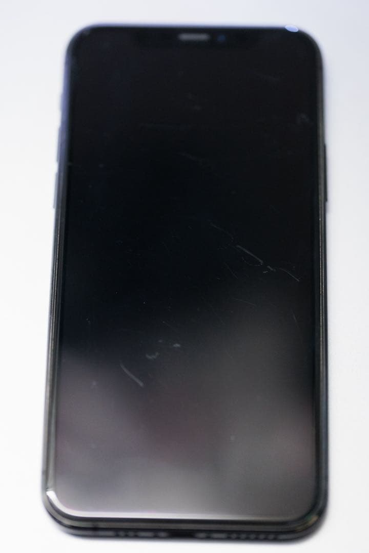 【極希少】iPhone 11 Pro 512GB 海外版 シャッター音なし