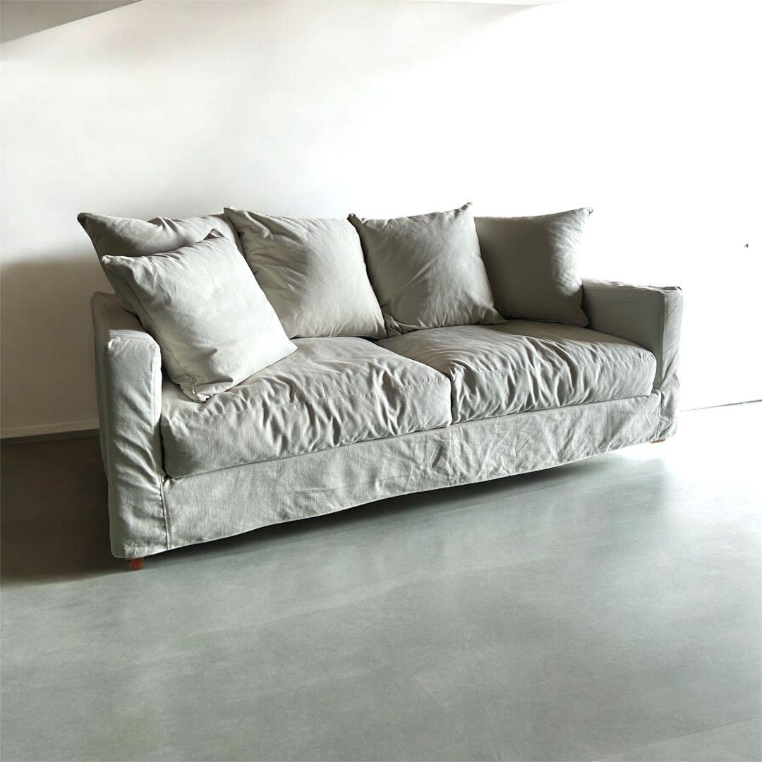 美品⭐️モーダエンカーサ　3人掛けソファ　モデルルーム展示品