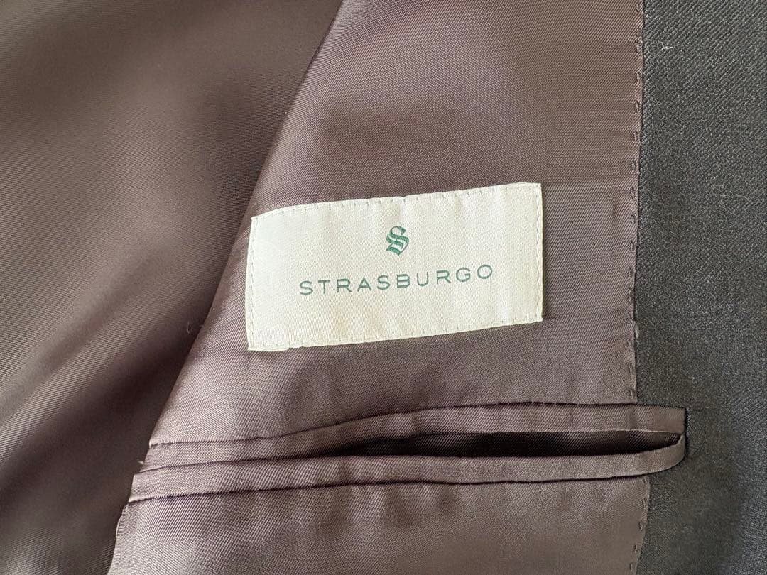 美品 STRASBURGO ストラスブルゴ スーツ　50 チャコール