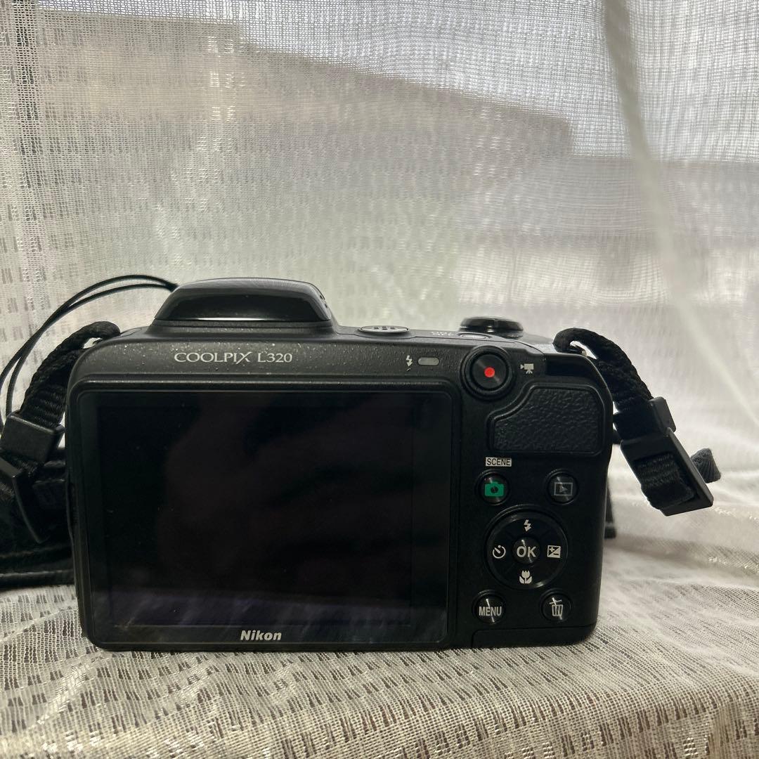 Nikon COOLPIX コンパクトデジタルカメラ 黒