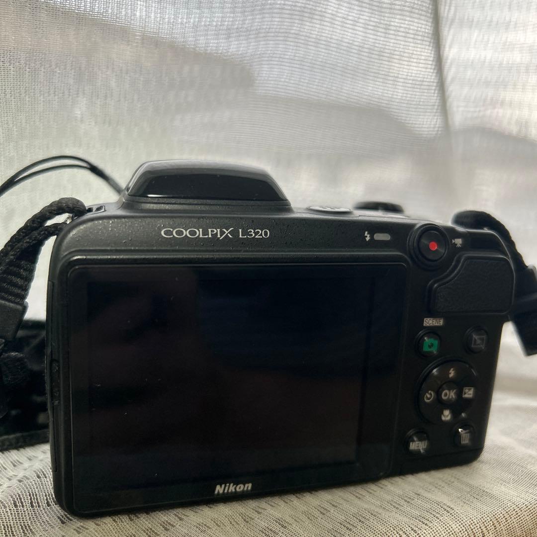 Nikon COOLPIX コンパクトデジタルカメラ 黒