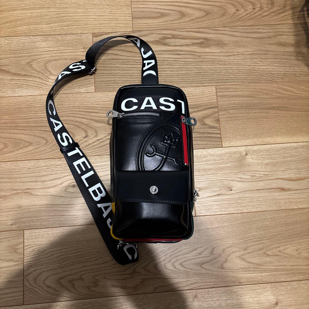 CASTELBAJAC ブラックショルダーバッグ