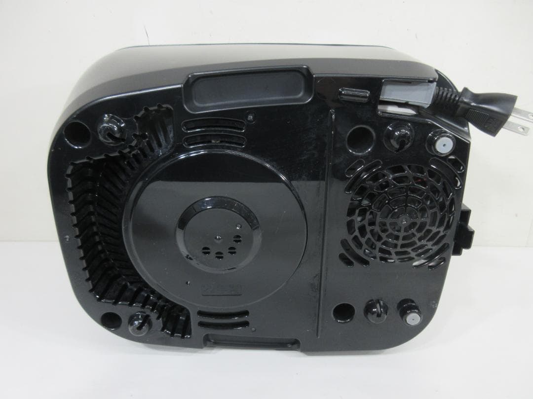 M1221Z 東芝 真空圧力IH炊飯器 5.5合炊 RC-10ZWT 2022年