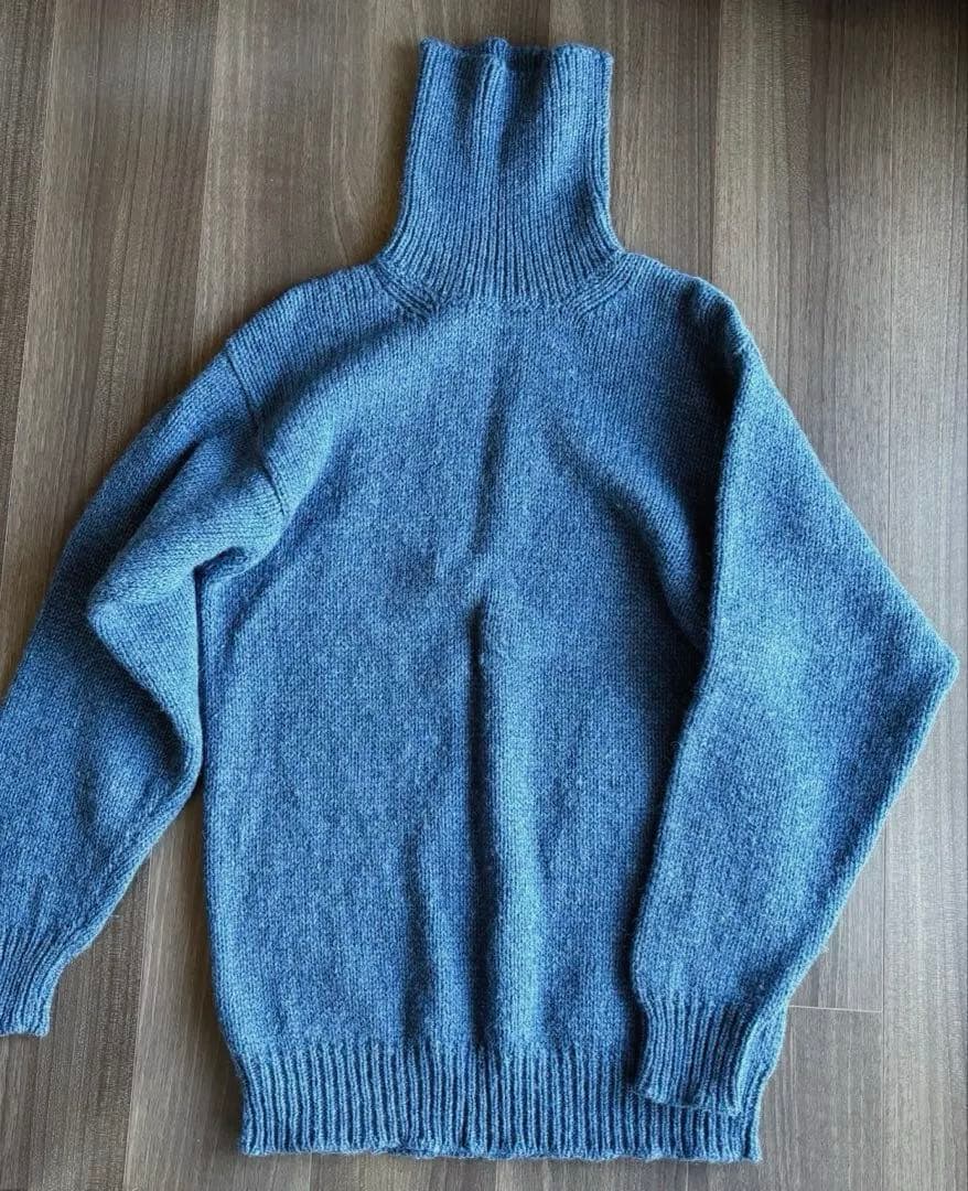 INVERALLAN ブルー タートルネック ニット インバーアラン