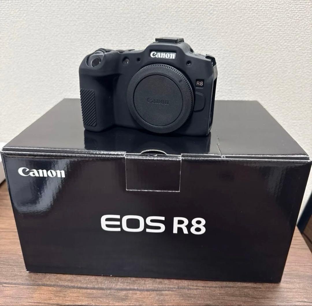 【美品】Canon EOS R8 予備バッテリー付属撮影　枚数2087枚