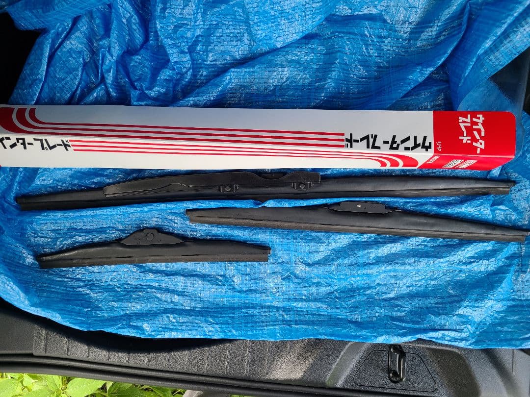 クラウンスポーツ　冬ワイパー