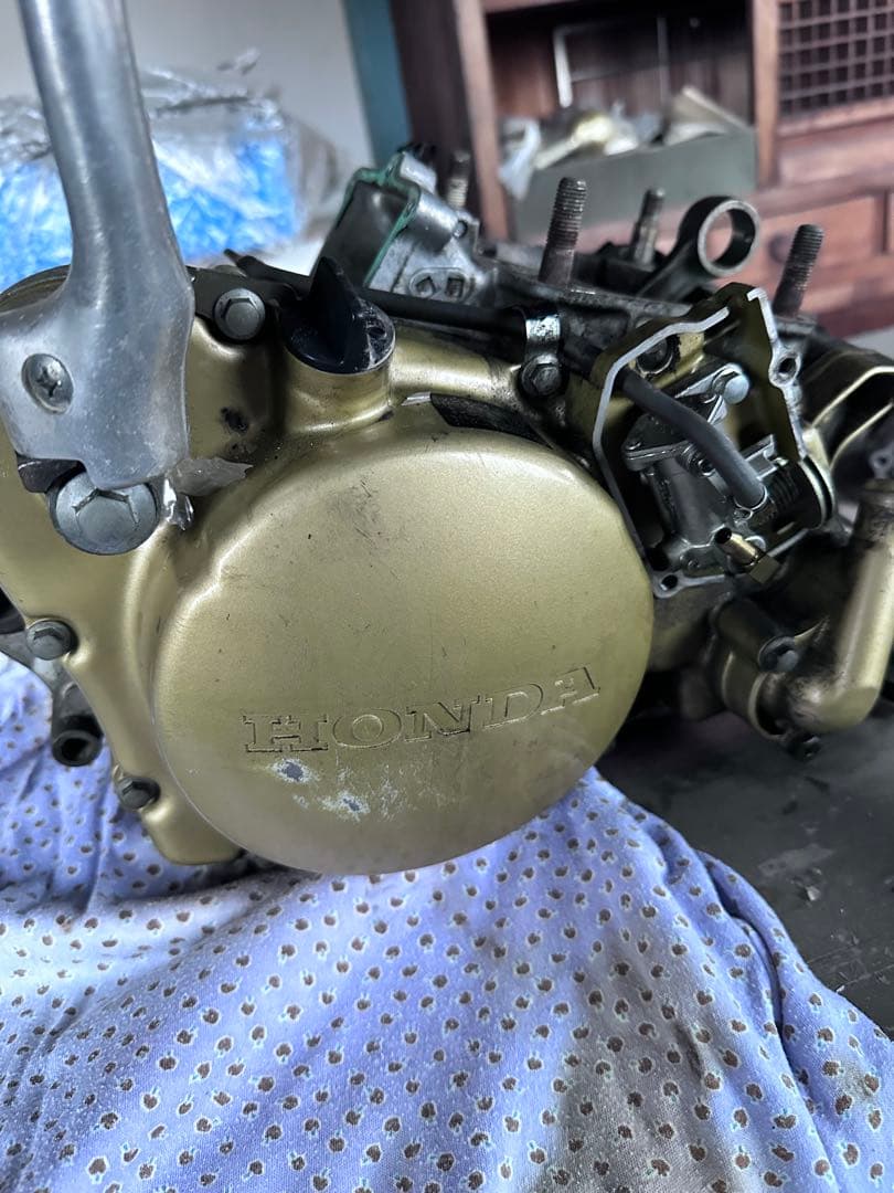 ヤサイアブラマシマシ 専用HONDA CRM250ARエンジン腰下ゴールド