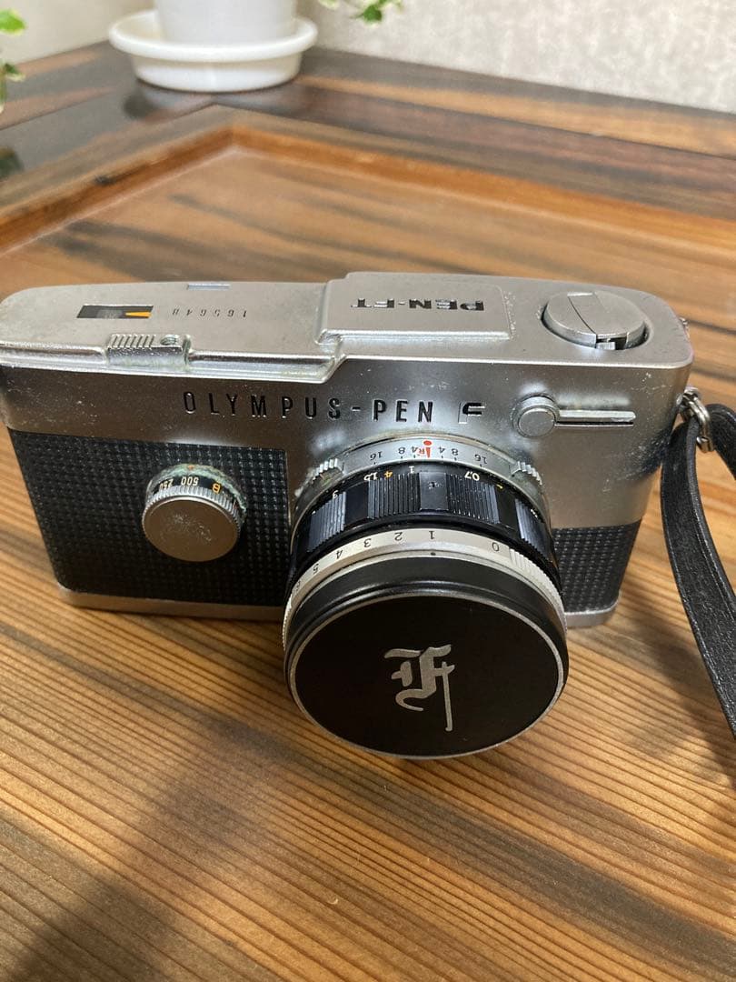 OLYMPUS オリンパス PEN-FT一眼レフ 古いカメラ
