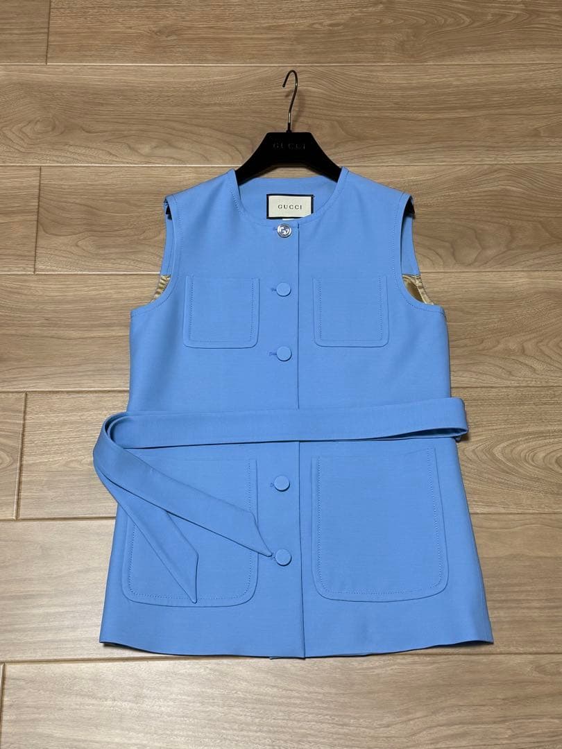 GUCCI ベスト ブルー 40