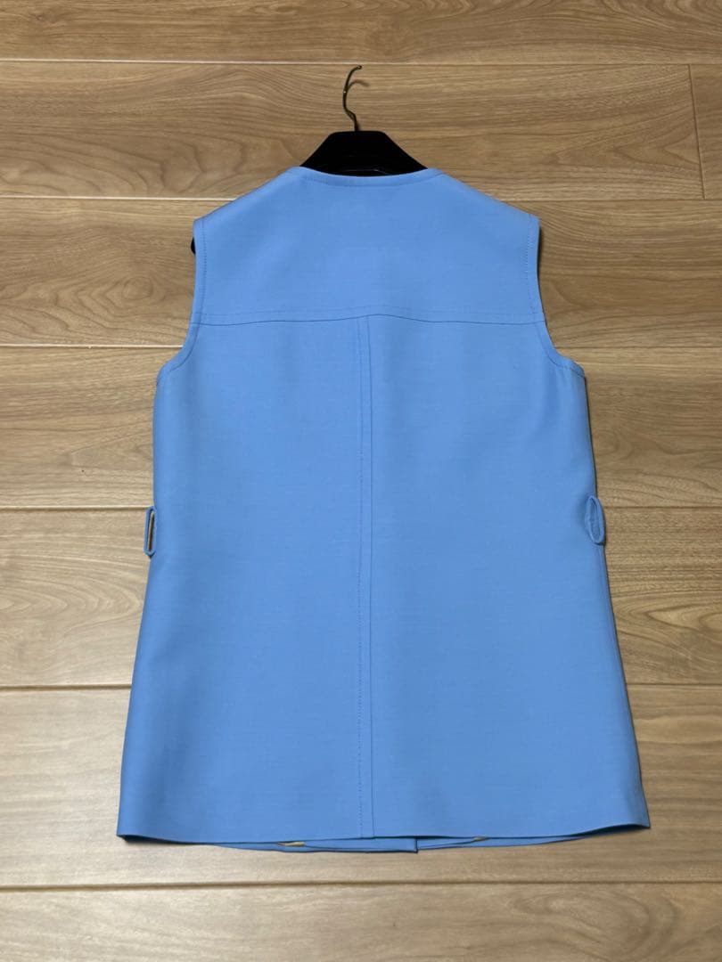 GUCCI ベスト ブルー 40