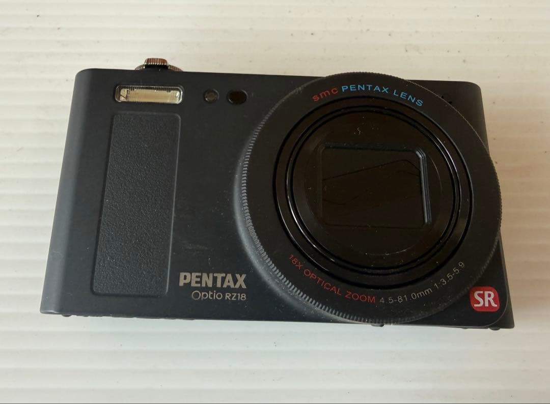 PENTAX OptioブラックRZ18デジカメ(a42)