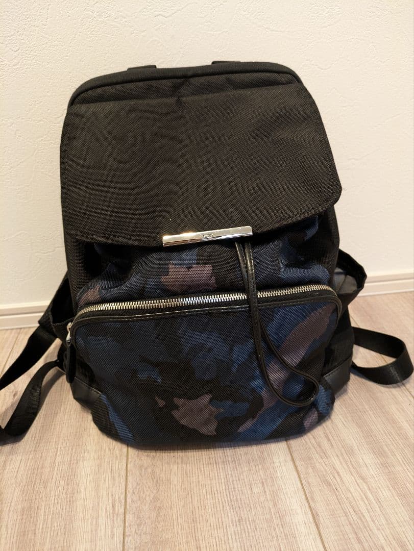 【美品】リュック　ビジネス　お出かけ　フォーマル　PC収納