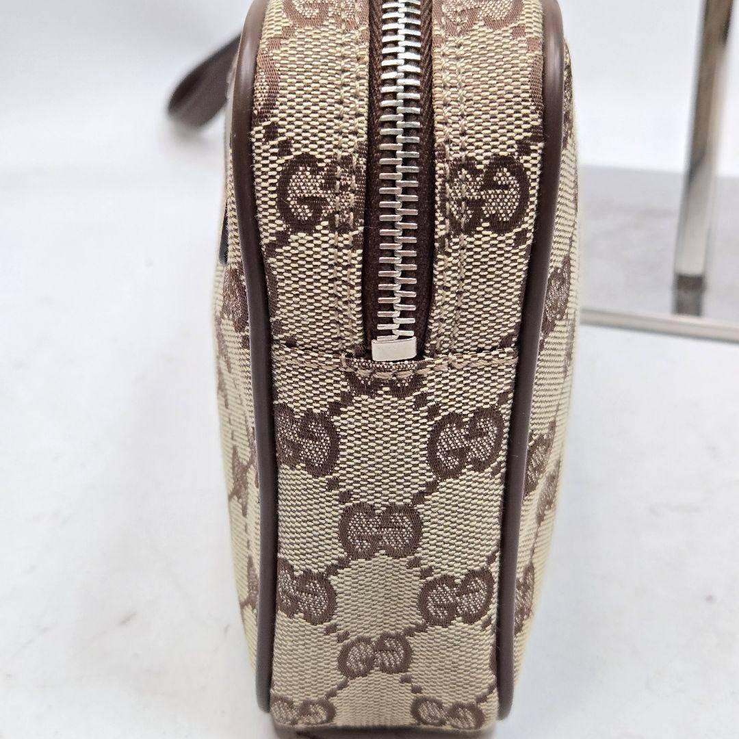 ほぼ未使用 GUCCI クラッチバッグ GG キャンバス レザー