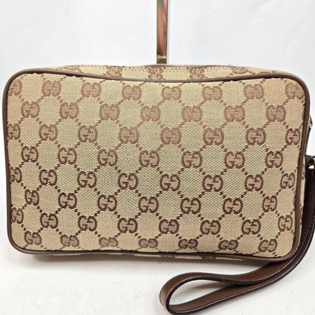 ほぼ未使用 GUCCI クラッチバッグ GG キャンバス レザー