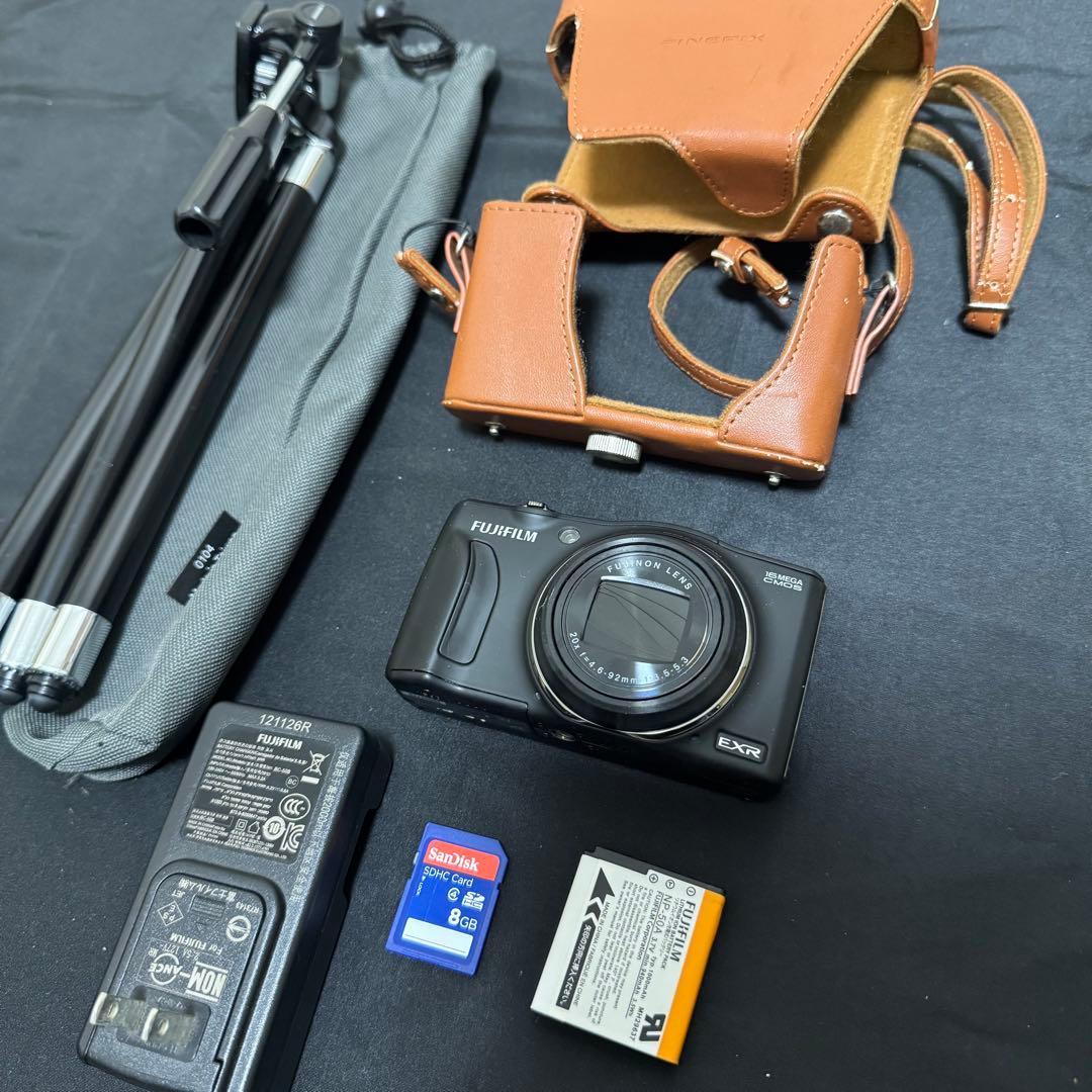 Fujifilm FinePix F800EXR デジタルカメラ 動作確認済