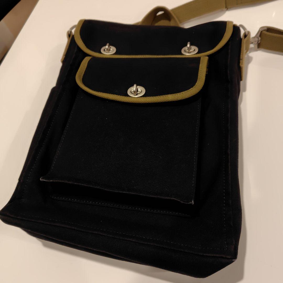 一澤信三郎帆布ショルダーバッグ　バックパック