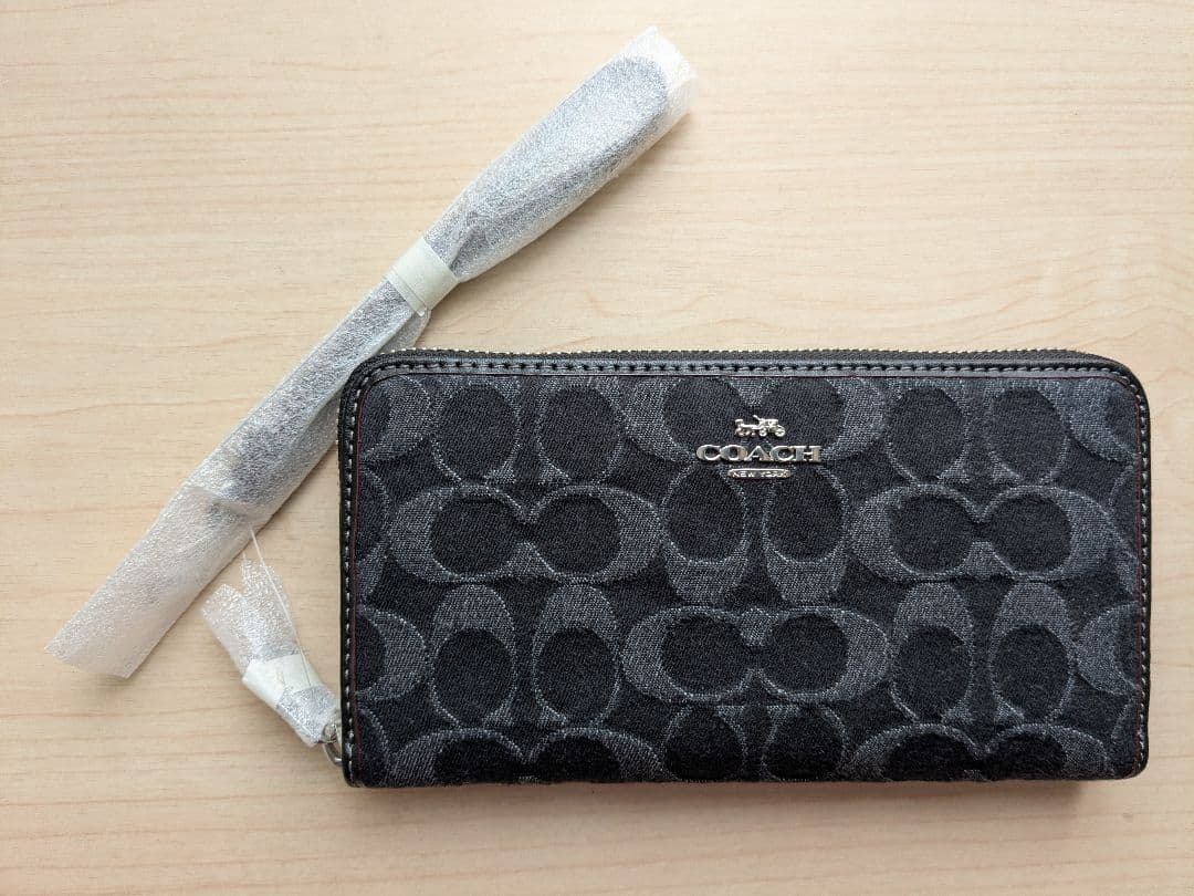 新品タグ付き＊COACH シグネチャーブラックデニム ロング長財布＊Unisex