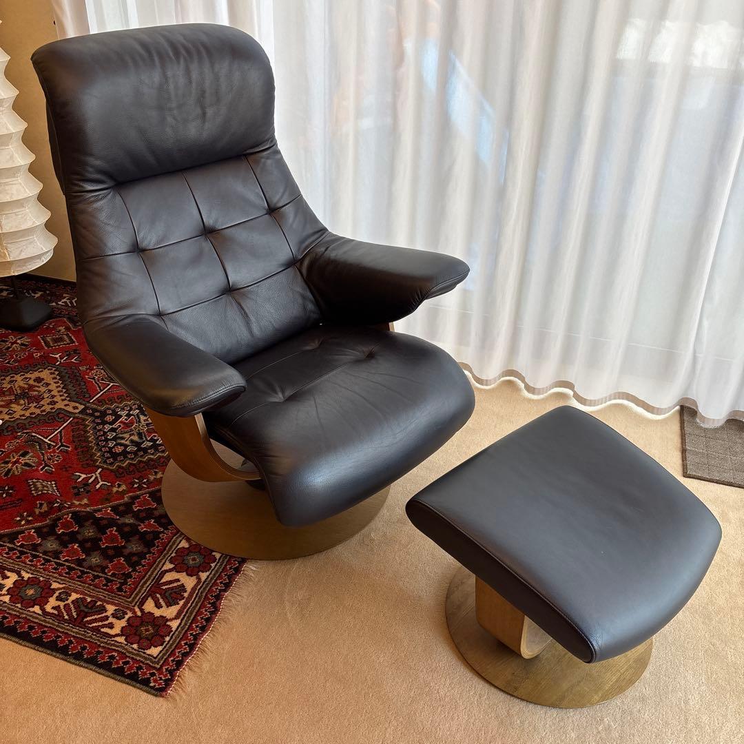 カリモク　THE FIRST