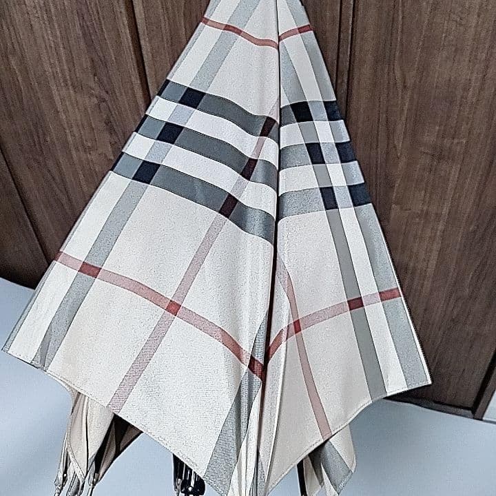 未使用品　バーバリー　傘　雨傘　長傘　ノバチェック　超希少　傘袋付き