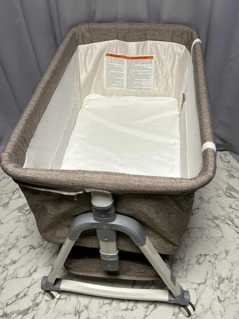 Vinona　ベビーベッド　折りたたみ