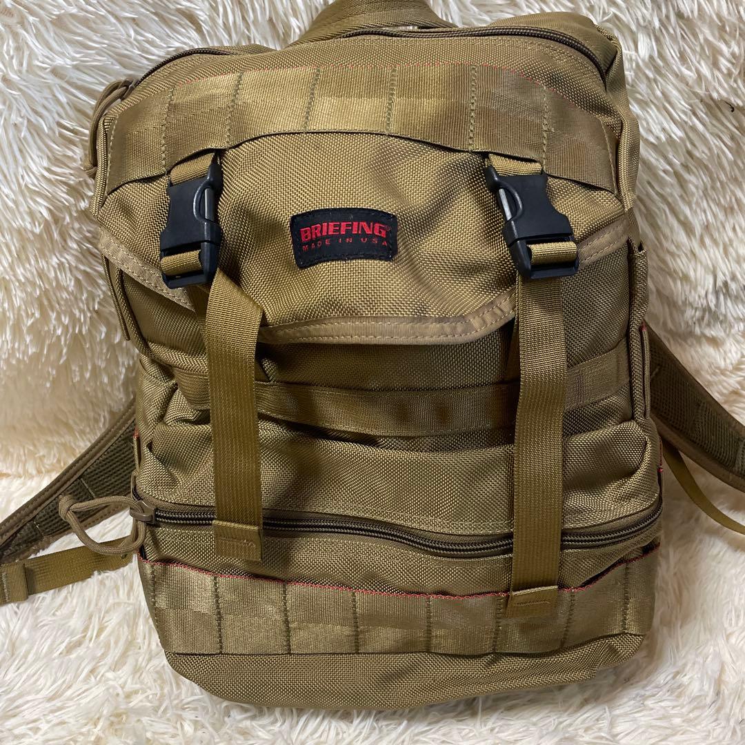 希少色 美品 ブリーフィング シンプルフラップ リュック コヨーテ 旅行 通勤