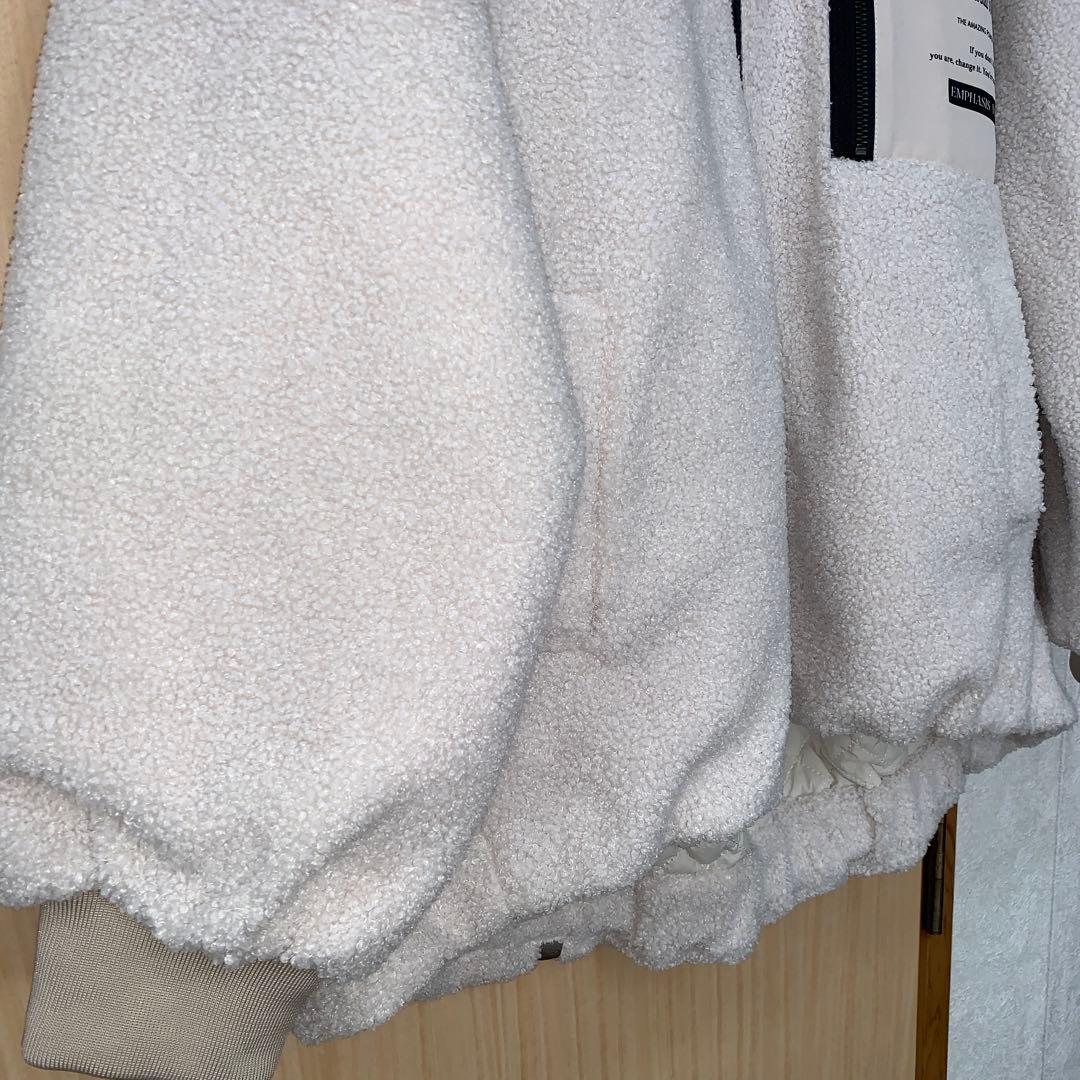 ayane どんなインナーでも決るノーカラー　裏キルト　体型カバー　ボアブルゾン