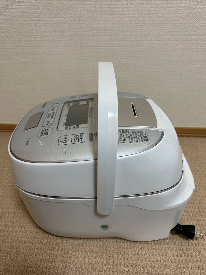 東芝 TOSHIBA 炊飯器　RC-10VSN